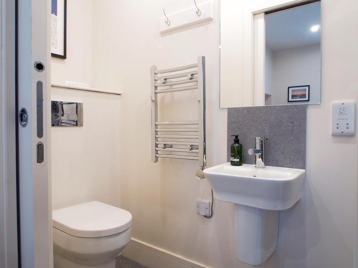 Apartment Spacious And Modern 2-bed On Easter Road - Flat 3, Elgin House