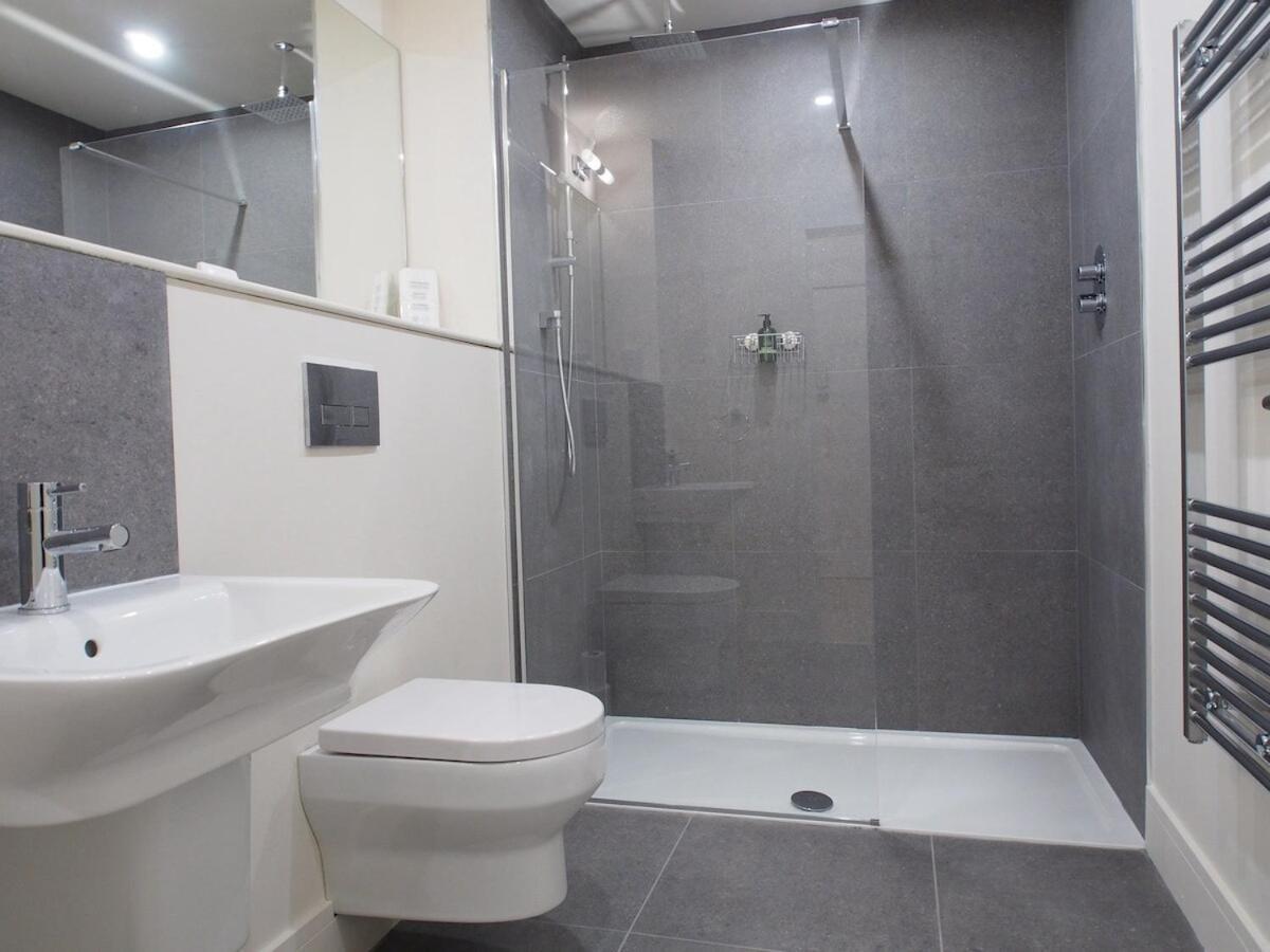 Apartment Spacious And Modern 2-bed On Easter Road - Flat 3, Elgin House